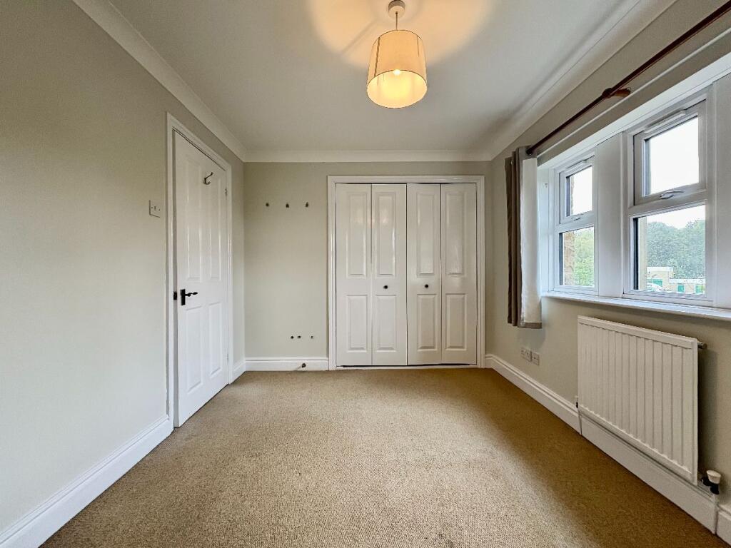 House in Sheffield, Bradfield - More