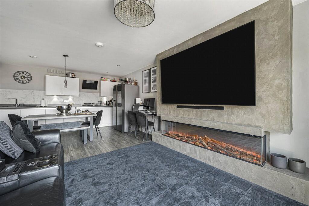 Apartment in Dartford, Ebbsfleet Green, Ebbsfleet Valley - More