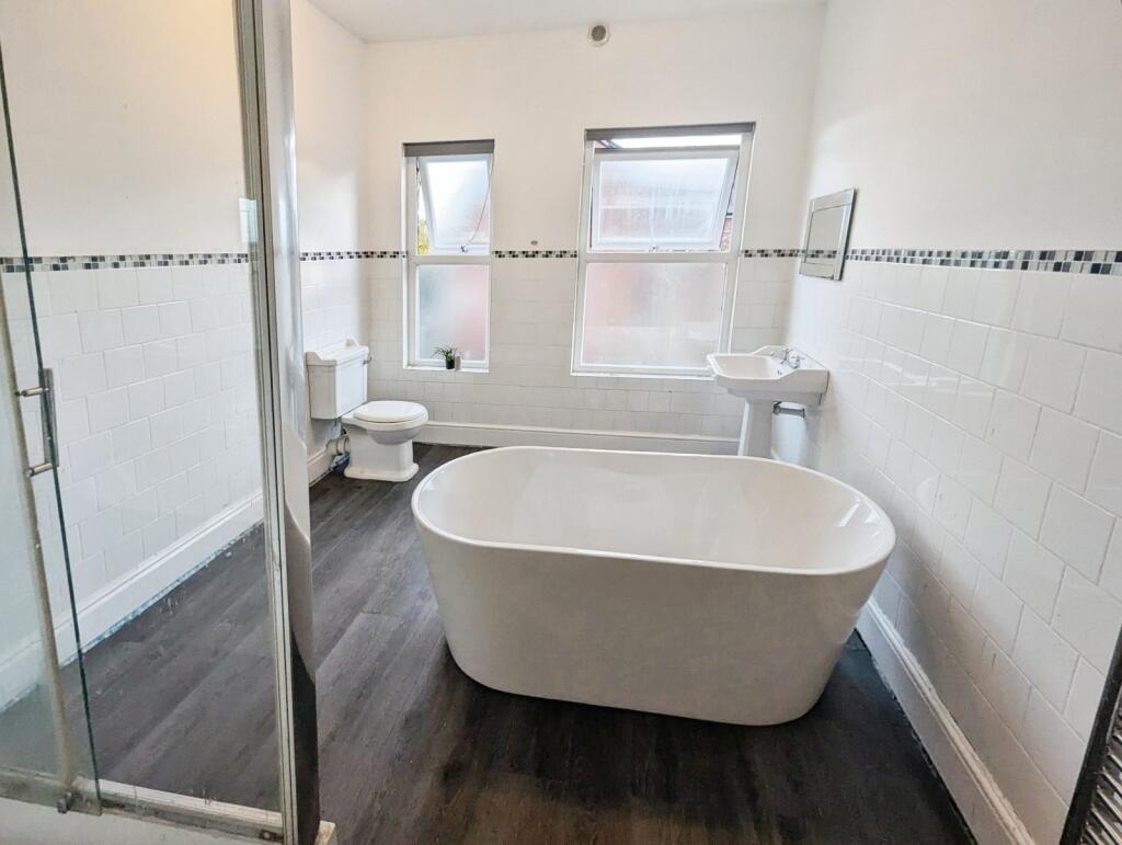 House in Manchester, Chorlton-cum-Hardy - View 5