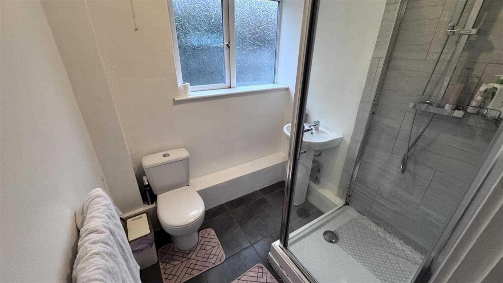 Apartment in Liverpool - View 4