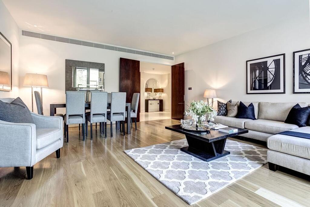 Apartment in London, City of Westminster - View 2