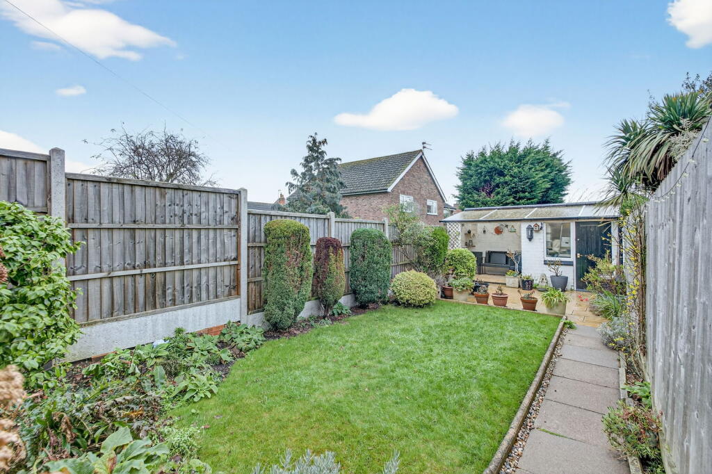 Fleckney Road, Kibworth Beauchamp, LE8 0HF photo 2