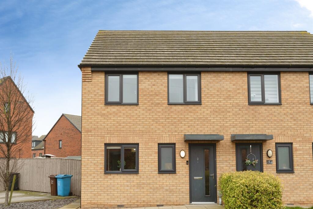 Main image of property: Canister Close, Hull