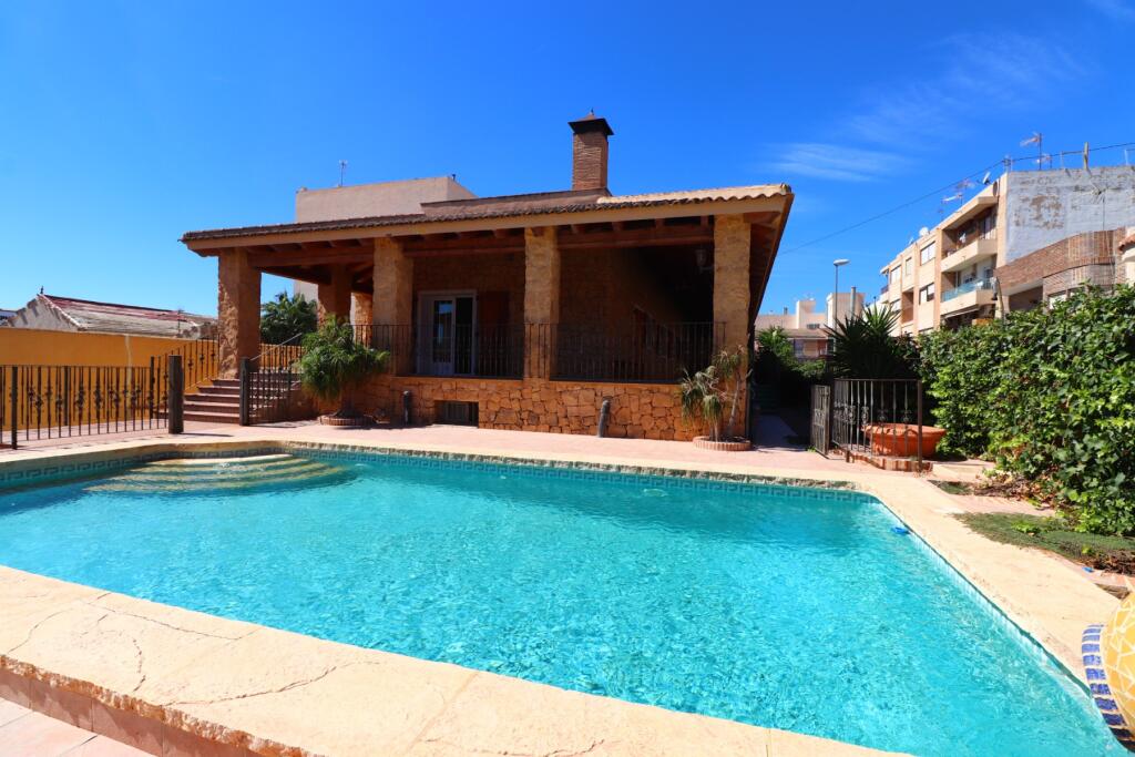 Main image of property: Valencia, Alicante, Formentera Del Segura