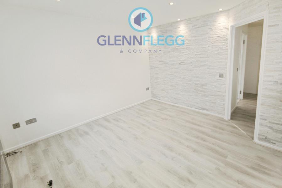 Apartment in Slough - View 2