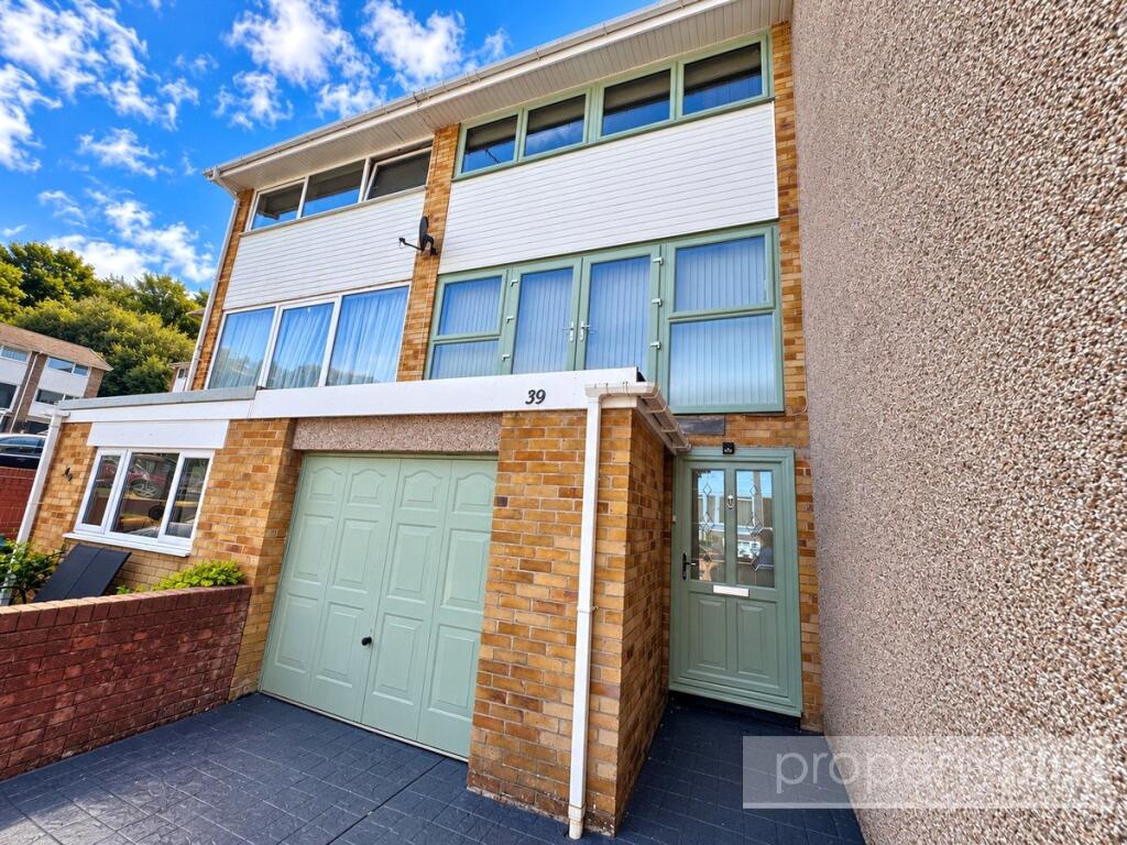 Main image of property: Caemawr Gardens, Porth, Rhondda Cynon Taff, CF39