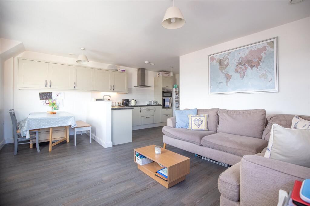 Apartment in Bristol - More