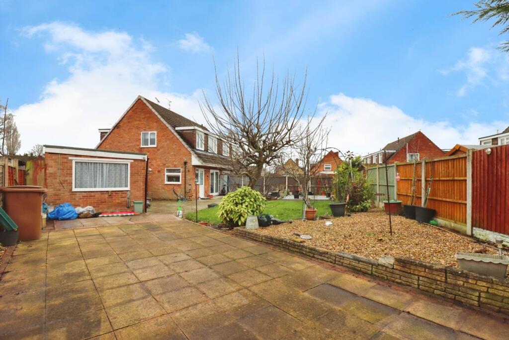 Berwick Avenue, Eastham - View 2