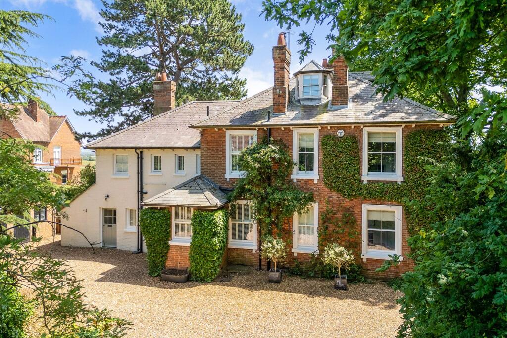 Main image of property: Aylesbury Road, Wing, Leighton Buzzard, Buckinghamshire, LU7