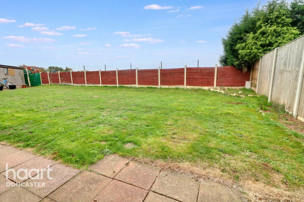 The Boulevard, Edenthorpe, Doncaster photo 4