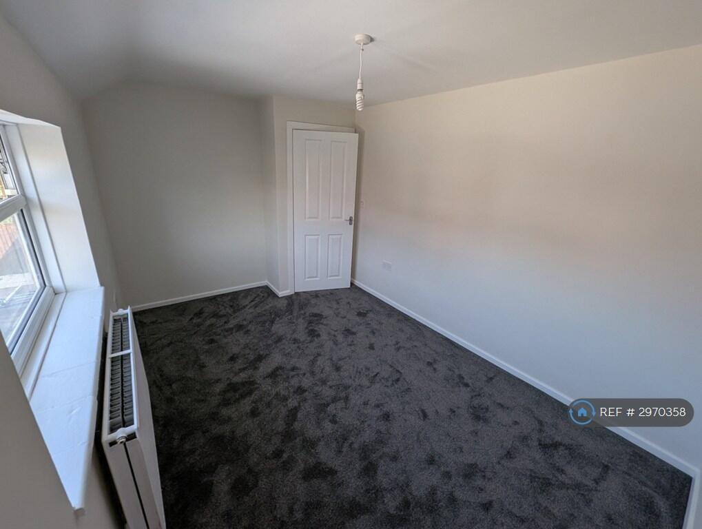 Barnes Crescent, Wimborne, BH21 - More