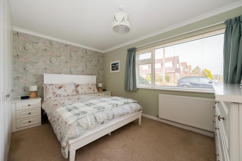 White Beam Rise, Clanfield - More