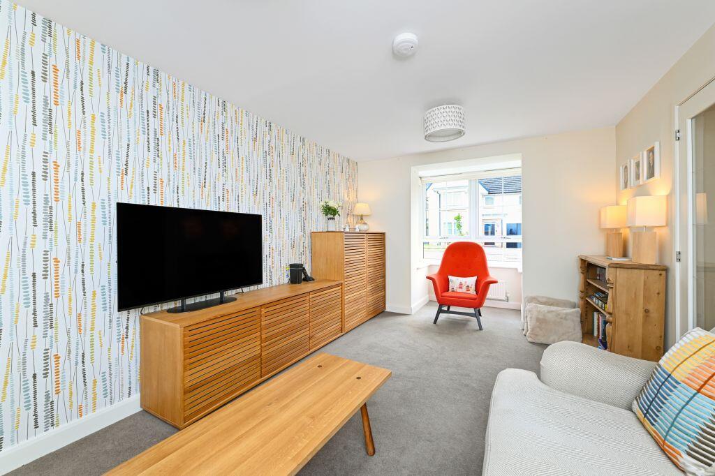 12 Greencraig Drive, Fairmilehead, Edinburgh, EH10 6TT - View 2