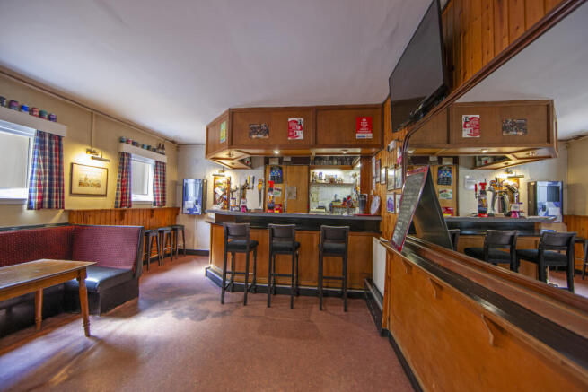 1Z6E7612 public bar
