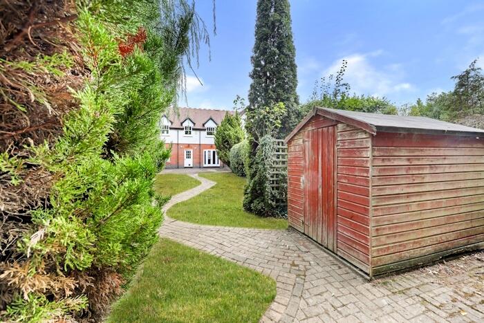 House in Epping Forest, Ongar - View 3