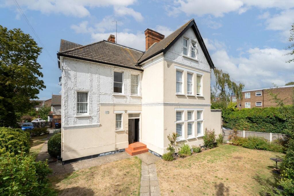 Apartment in Sutton - View 2