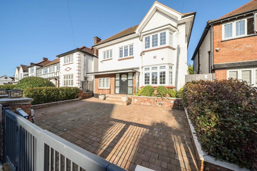 Main image of property: Tillingbourne Gardens, Finchley Central, London, N3