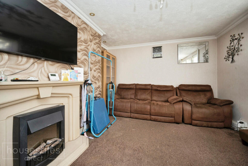 House in Wolverhampton - View 4