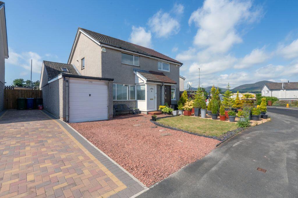 Main image of property: 172 Eskhill, Penicuik, EH26 8DQ