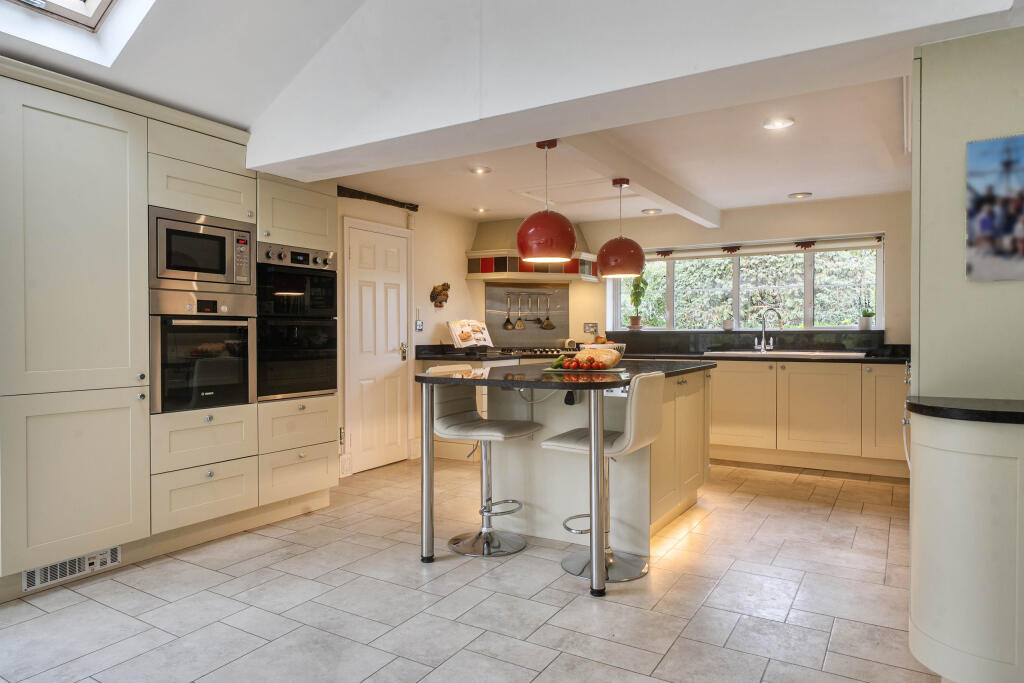 House in Basingstoke and Deane, Smiths Green, Sherborne St. John - View 4