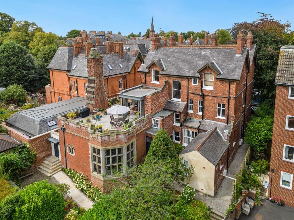 Main image of property: Flat 2, 17 St. Peters Grove, York