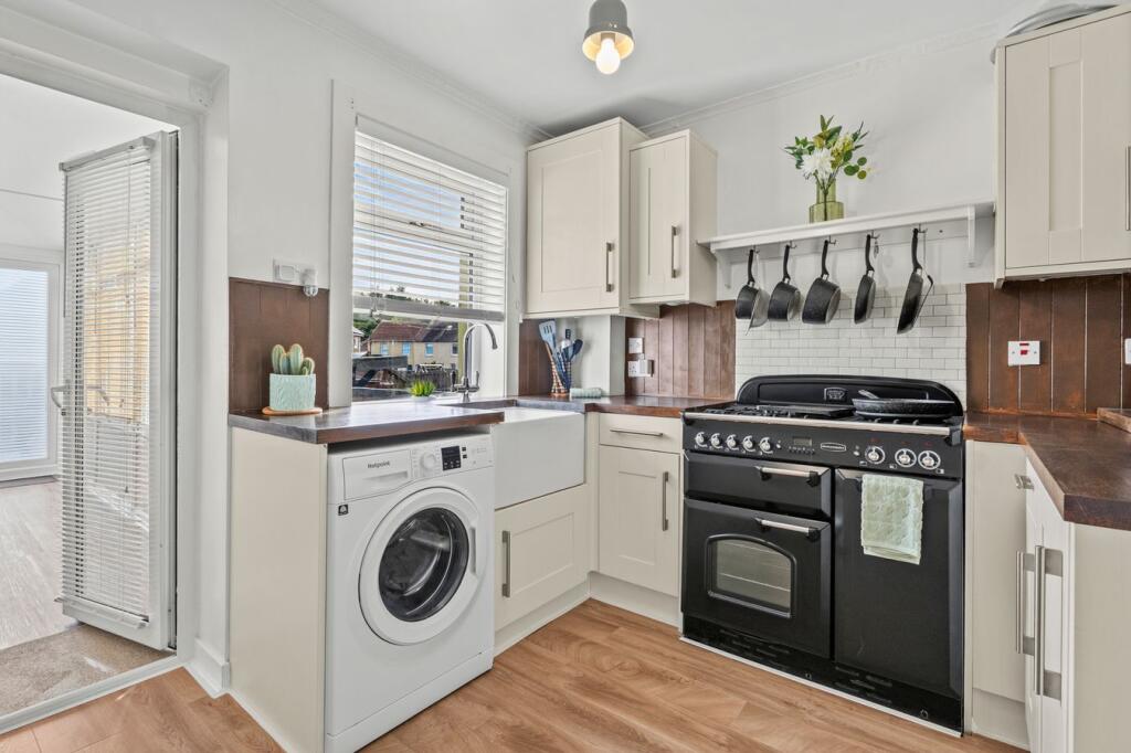 House in Dunipace, Falkirk - View 4