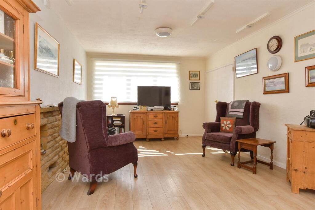 Apartment in Swanley, St Mary's - View 4