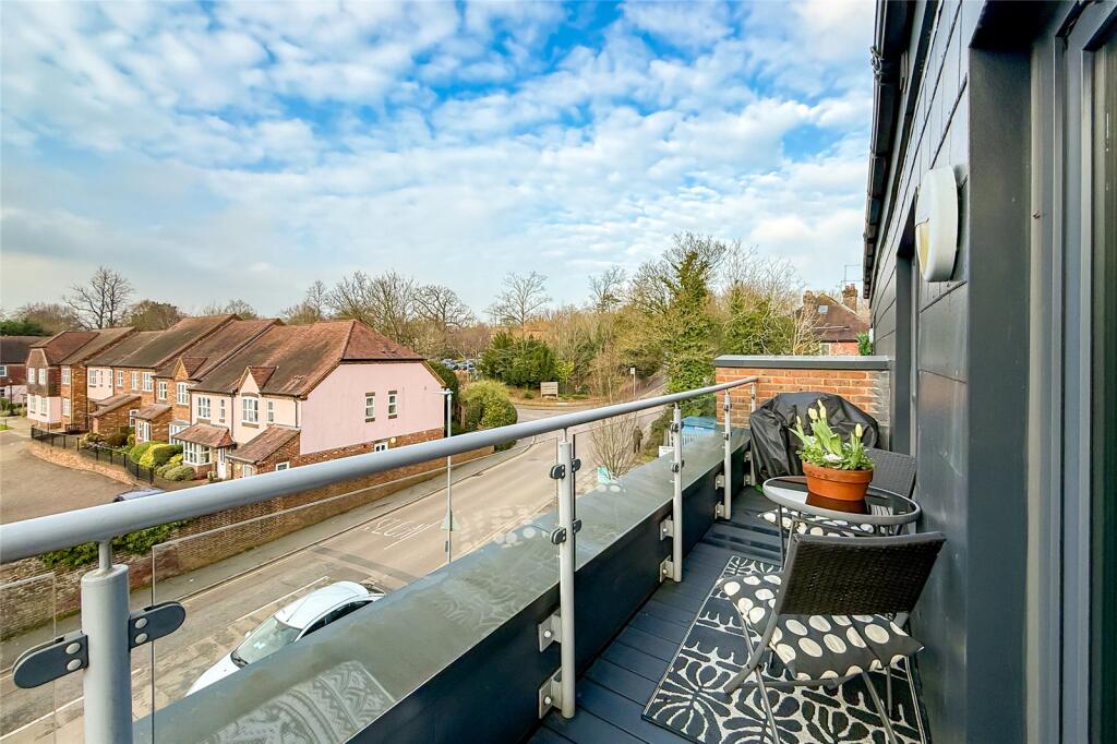 Additional image 16 of Sun Lane, Harpenden, Hertfordshire, AL5