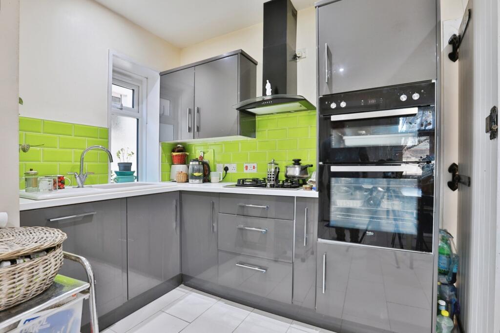 Apartment in Bournemouth - More