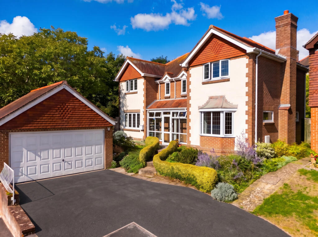 Main image of property: Spinnaker View, Bedhampton, PO9