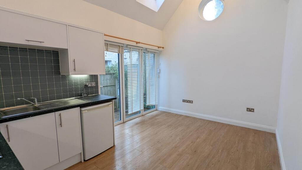 House in Bristol - View 4