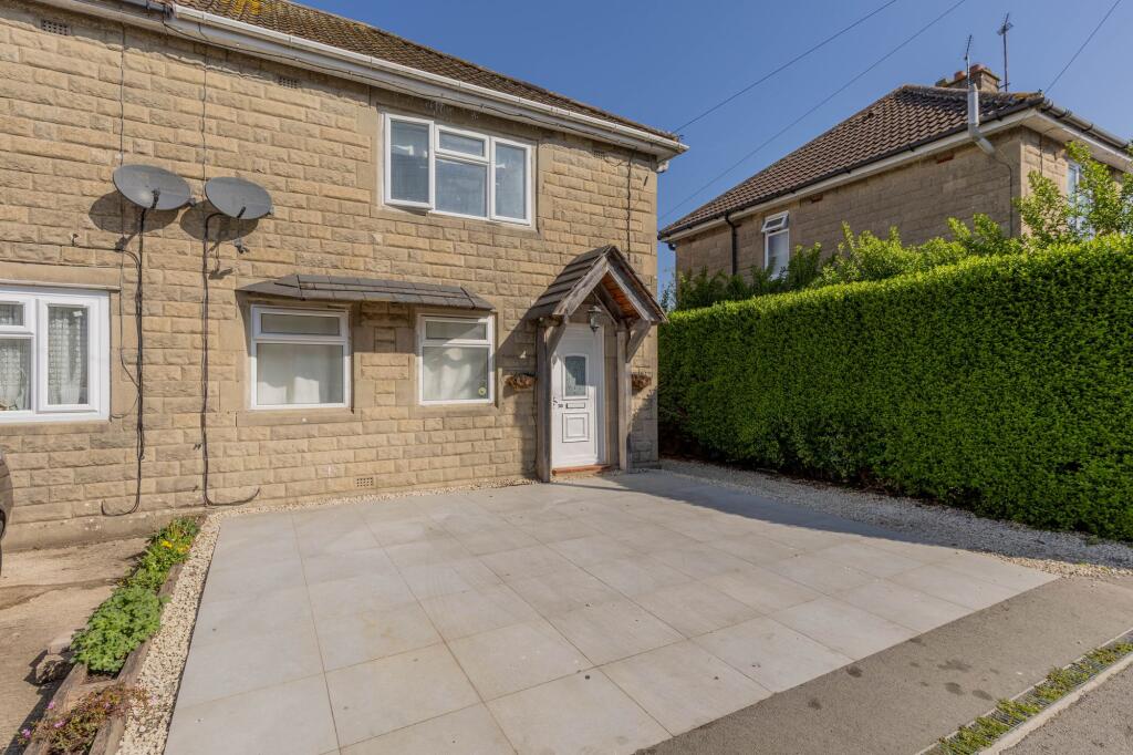 Athelstan Road, Malmesbury, SN16 photo 2