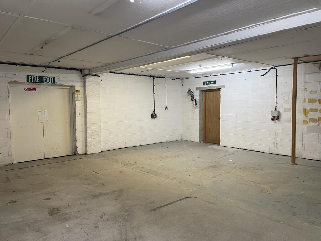 Additional image 10 of 'Batmink' , Beckery Road, Glastonbury, BA6 9NX