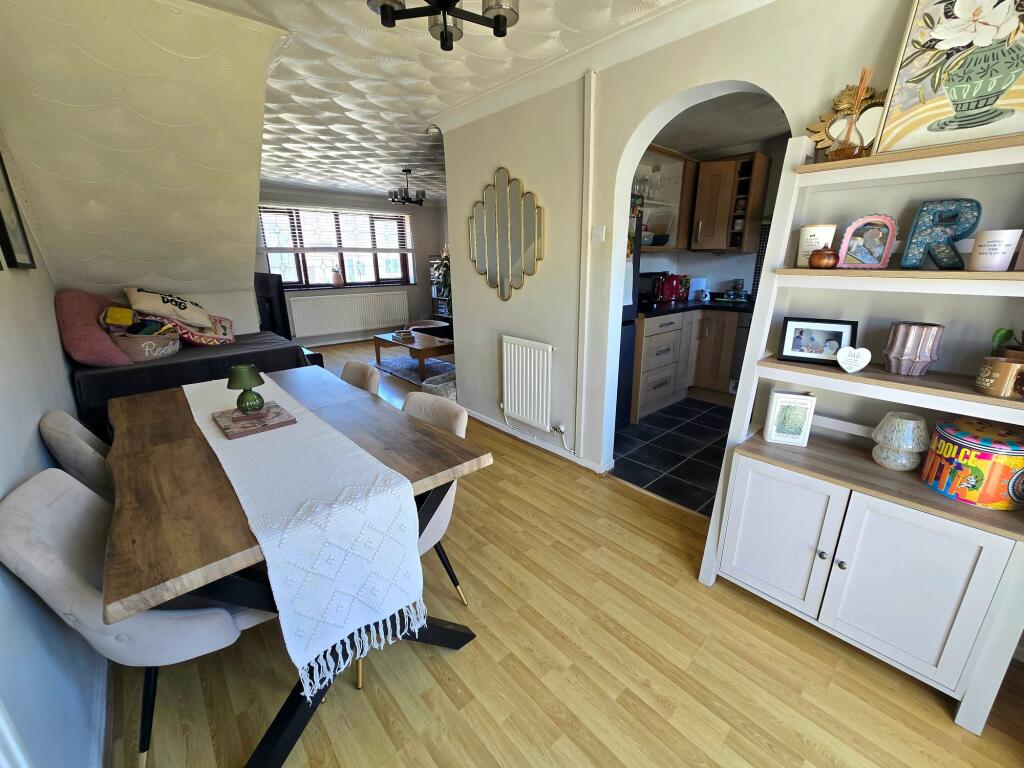 House in Bridgend, Brackla - View 3