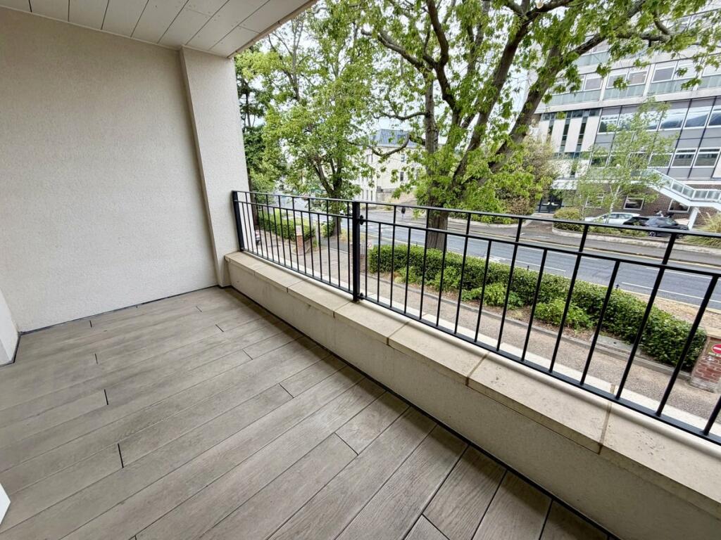 2 Sandbanks Road, Poole, BH14 - View 2