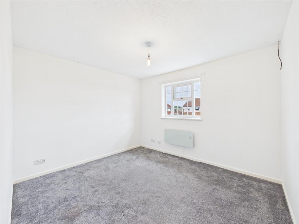 Apartment in Newcastle upon Tyne - View 4