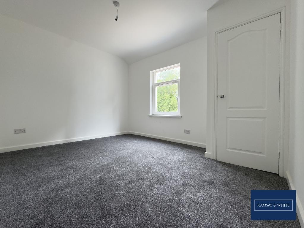 House in Abernant, Aberdare East - More