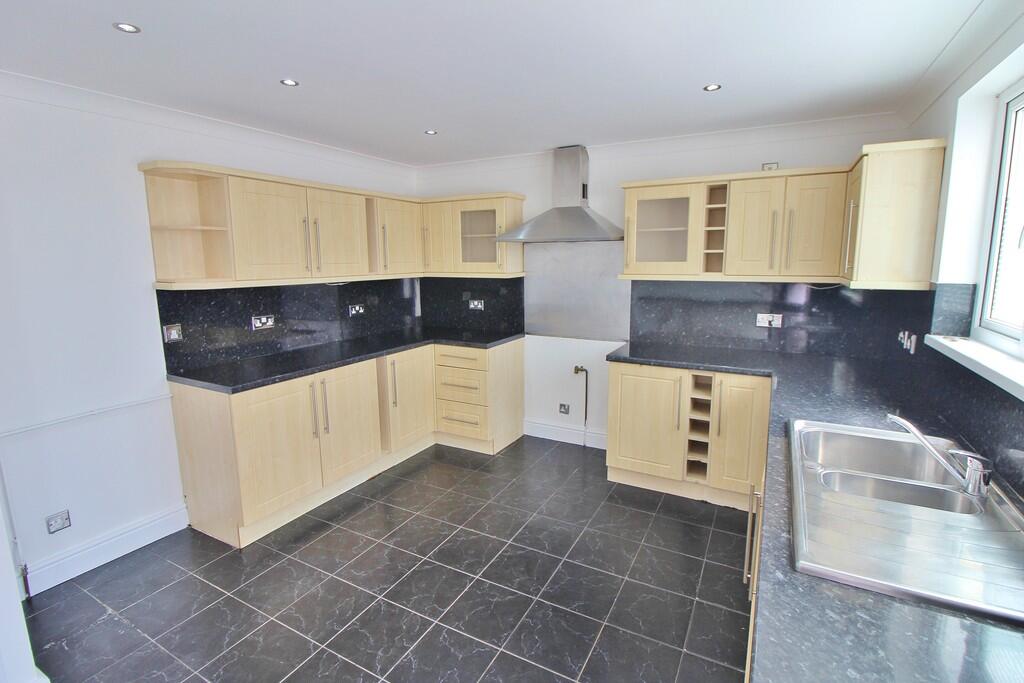 House in Portsmouth - View 5