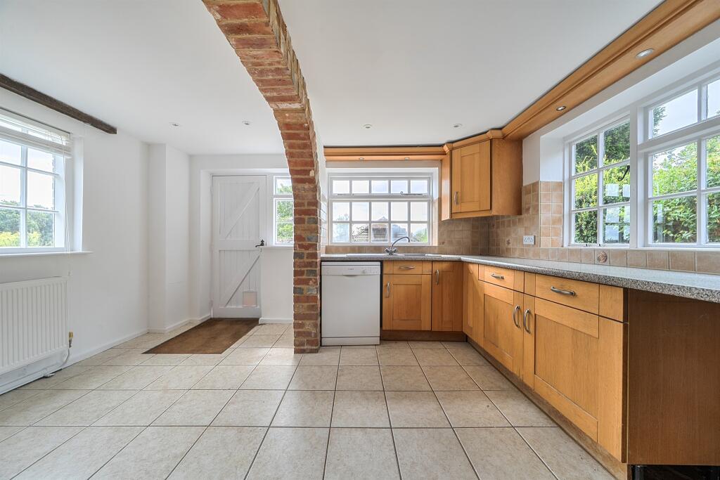 House in Tonbridge - View 5