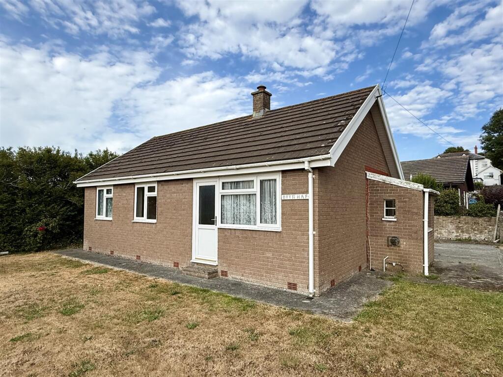House in Llanon, Llansantffraid - View 5