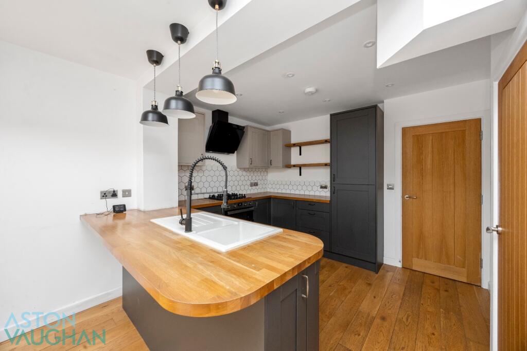 House in Brighton, Withdean - View 3