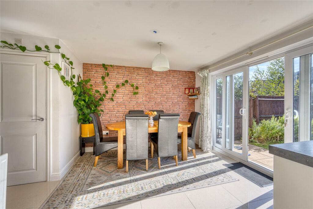 House in Stoke-on-Trent - View 5