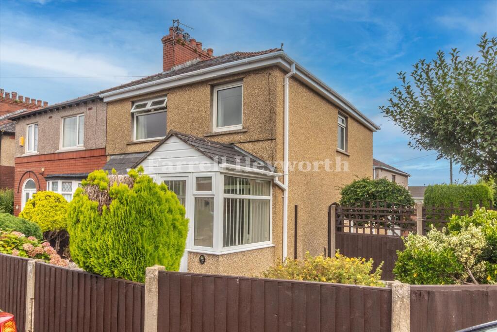 3-bed house on Sulby Drive, Lancaster, £245,000