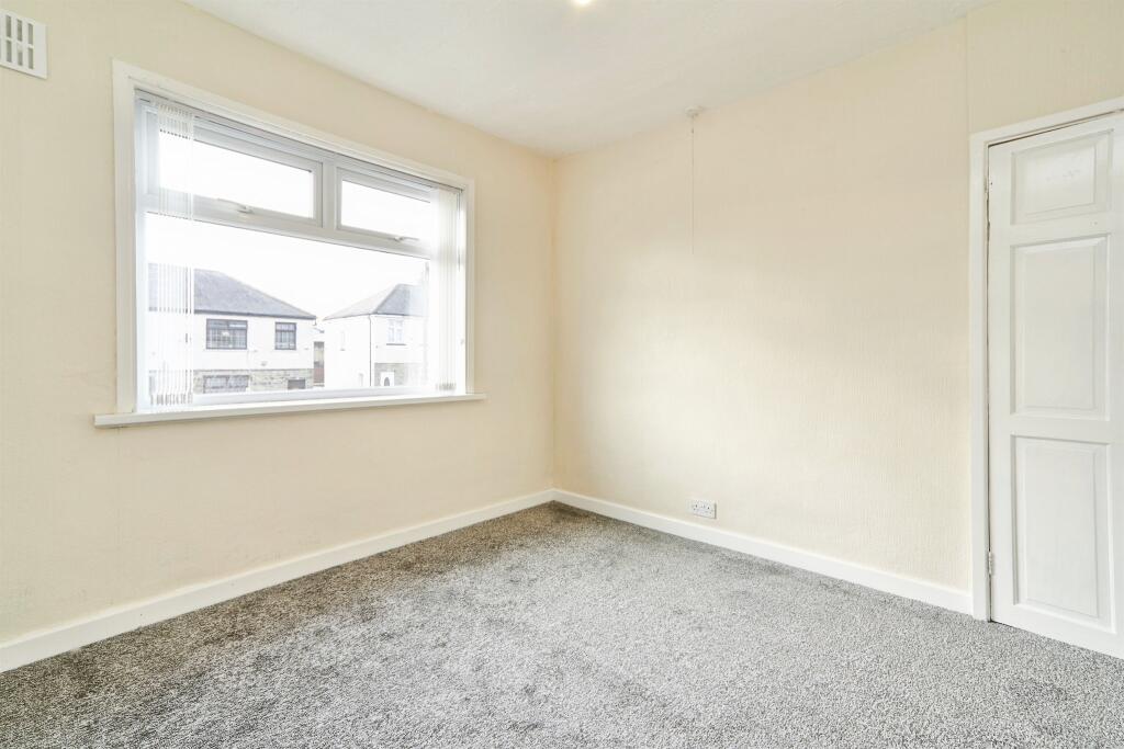 Additional image 11 of Thornbury Crescent, Bradford