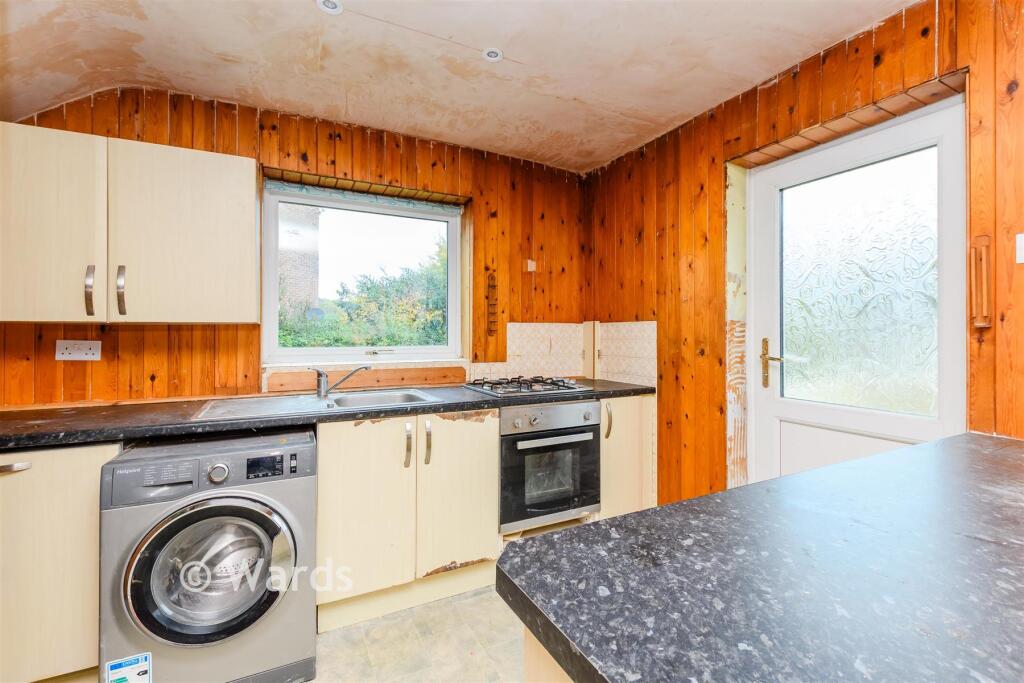 Sheriff Drive, Walderslade, Chatham, Kent photo 2