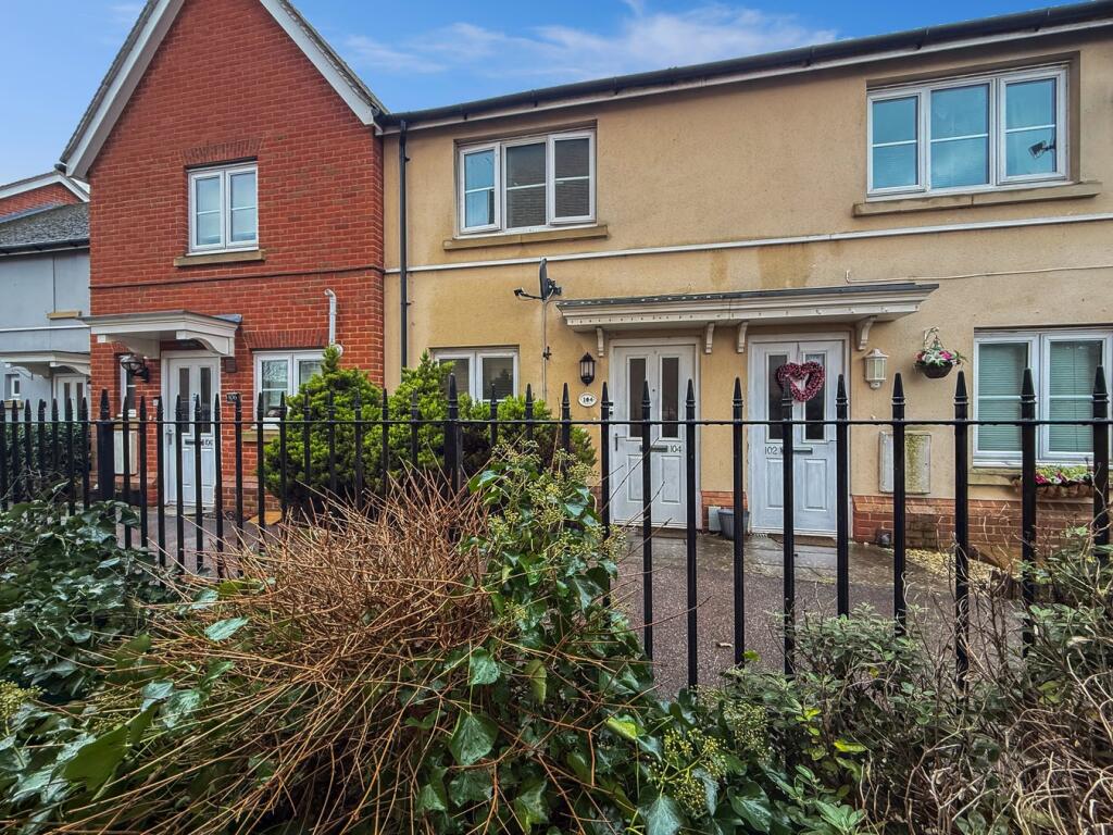 2-bed house on Mortimer Way, Witham, CM8, £84,000