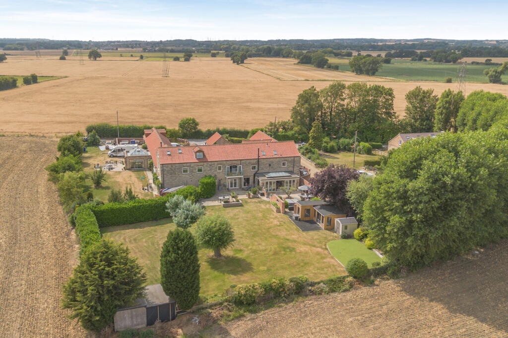 Monk Fryston ~ Brecks Farm, Selby Road, LS25 photo 4