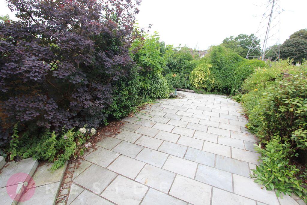 Apartment in Oldham - View 4