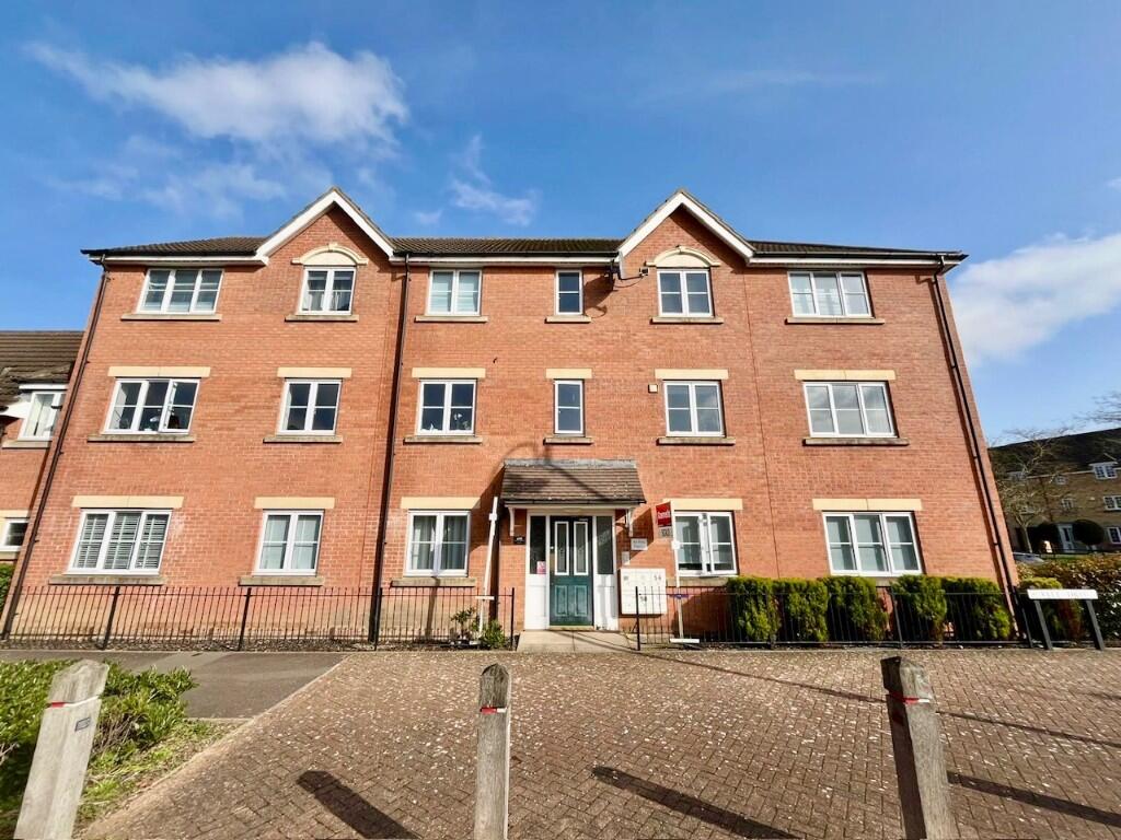 Main image of property: Vale Drive, Hampton Vale, Peterborough, Cambridgeshire, PE7