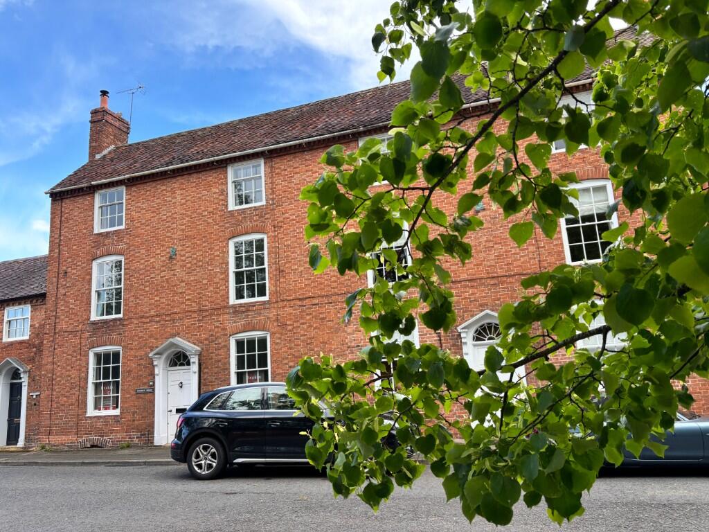 Main image of property: Cadogan House, 46 High Street, Feckenham B96 6HS